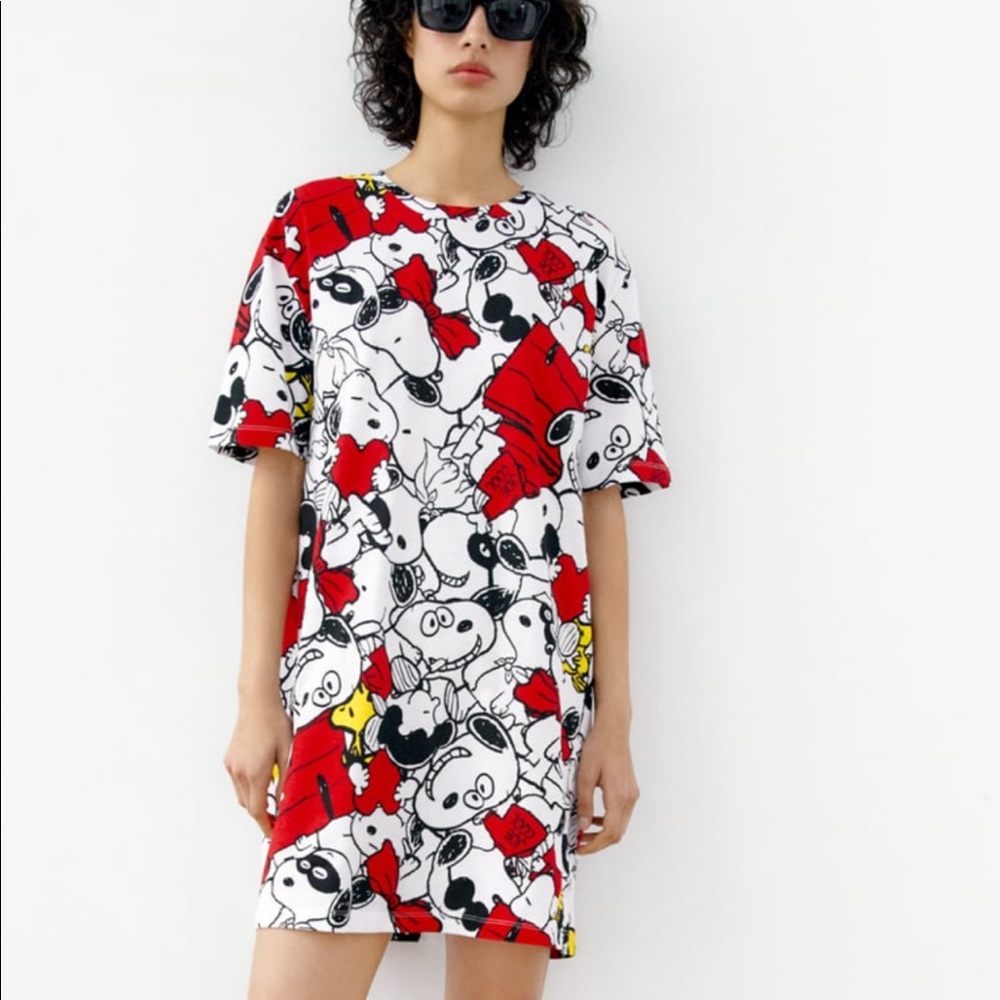 ZARA Snoopy Peanuts Dress - Small- Brand New with Tags 💛